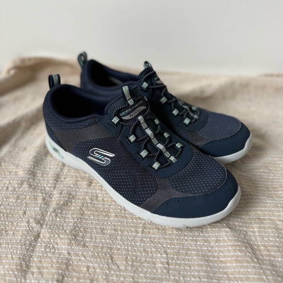 Skechers Navy and White Sneakers - Picture 1 of 6